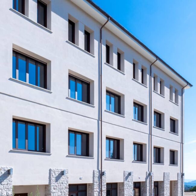 Maroso Costruzioni ha realizzato un intervento di ristrutturazione della Scuola Primaria &ldquo;A. Fantina&rdquo; di Possagno (TV).